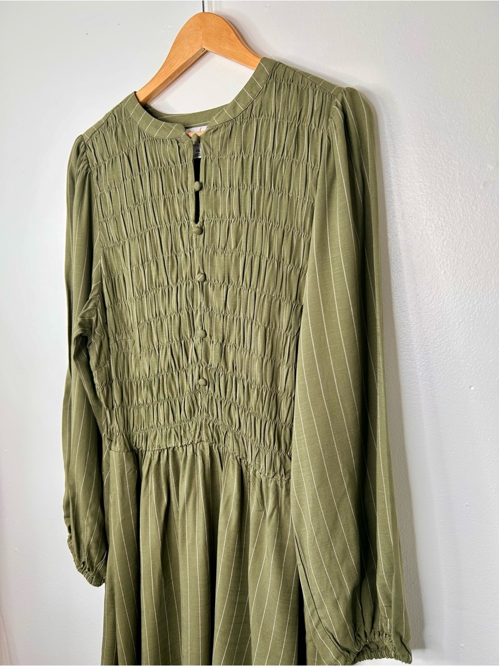 Ava & Viv Olive Green Smocked Waist Long-Sleeve Mini Dress - Picture 4 of 6